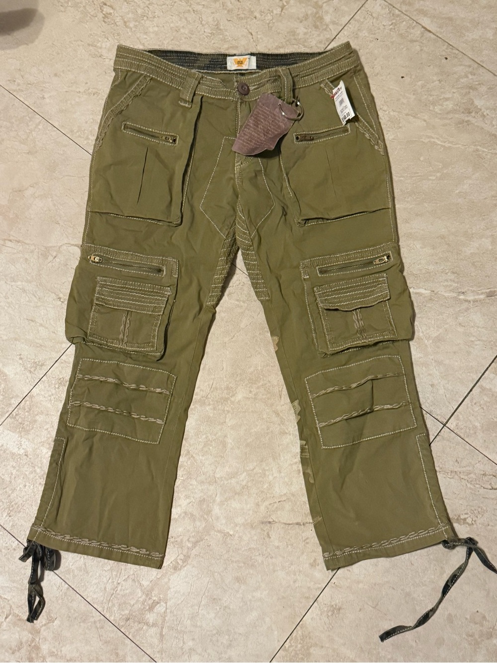 Antik Denim Olive Green Multi-Pocket Cargo Capris